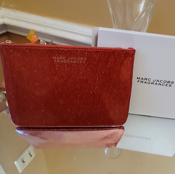 Marc Jacob - Picture 1 of 6